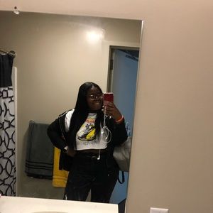 Meet your Posher, Kyta